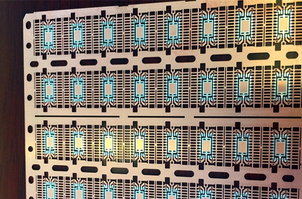 超薄VC均溫板蝕刻機(jī)：精準(zhǔn)加工，引領(lǐng)均溫板技術(shù)新高度