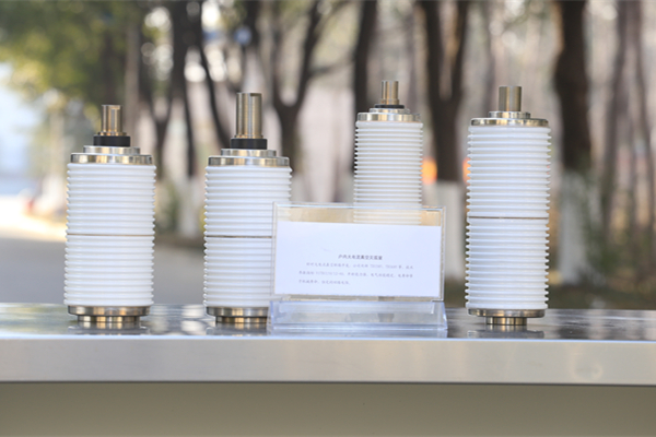 真空開關管絕緣外殼采用玻璃材料，優勢多多！